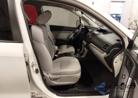 2016 Subaru Forester 2.5I Premium z USA, uszkodzony, nr VIN JF2SJADC1GH446414